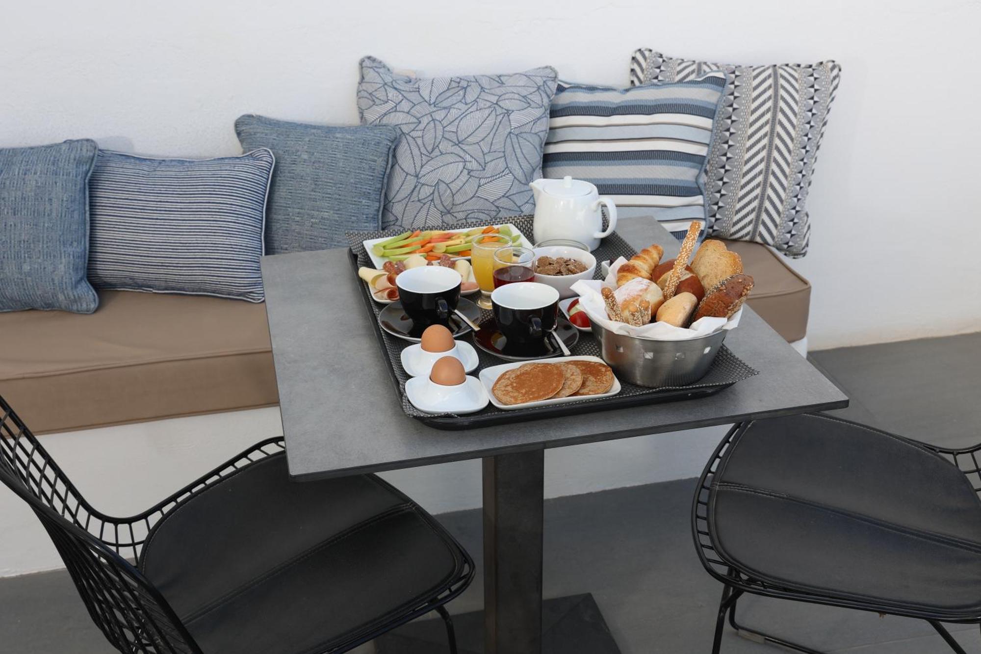 Amity Suites - Adults Only Fira  Rum bild