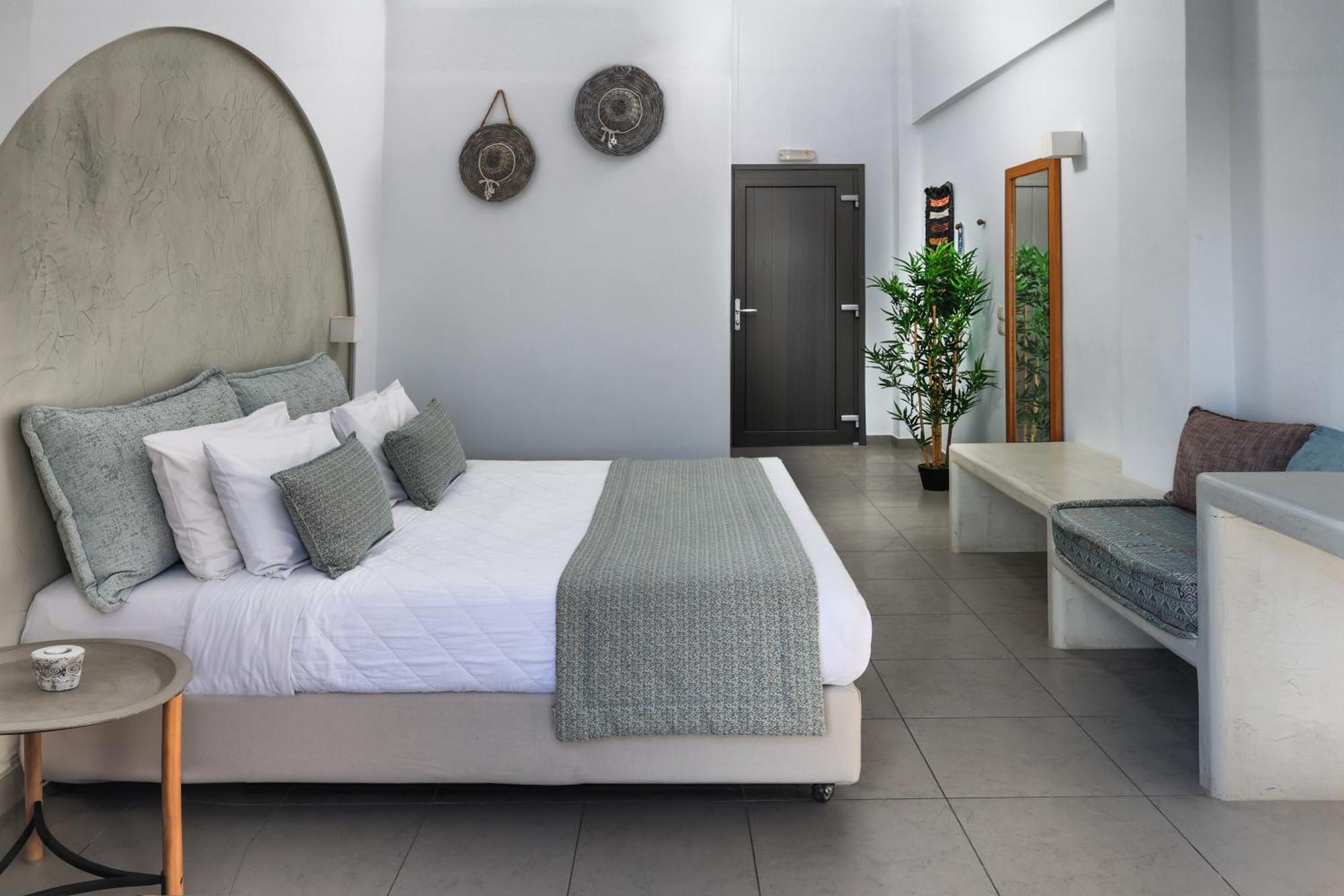 Amity Suites - Adults Only Fira  Exteriör bild